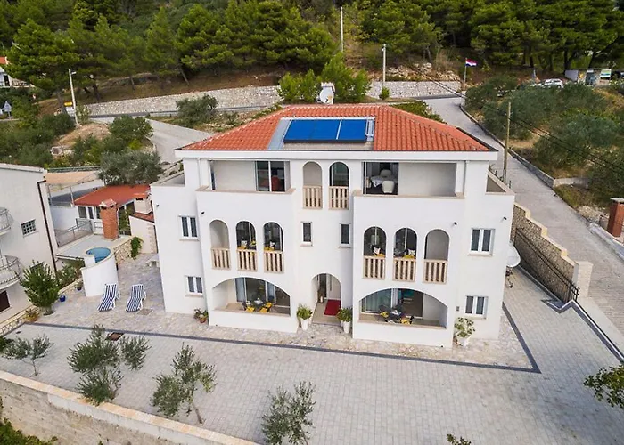White House * Marusici (Split-Dalmatia)