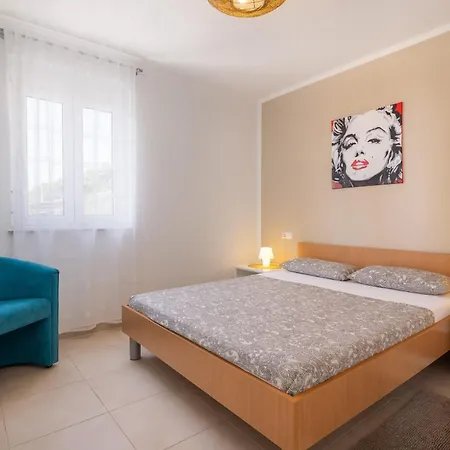 Apartman White House *