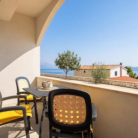 Apartman White House