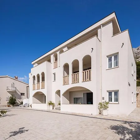 White House Apartman *
