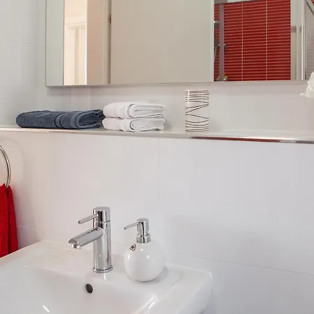 Apartman White House Marusici